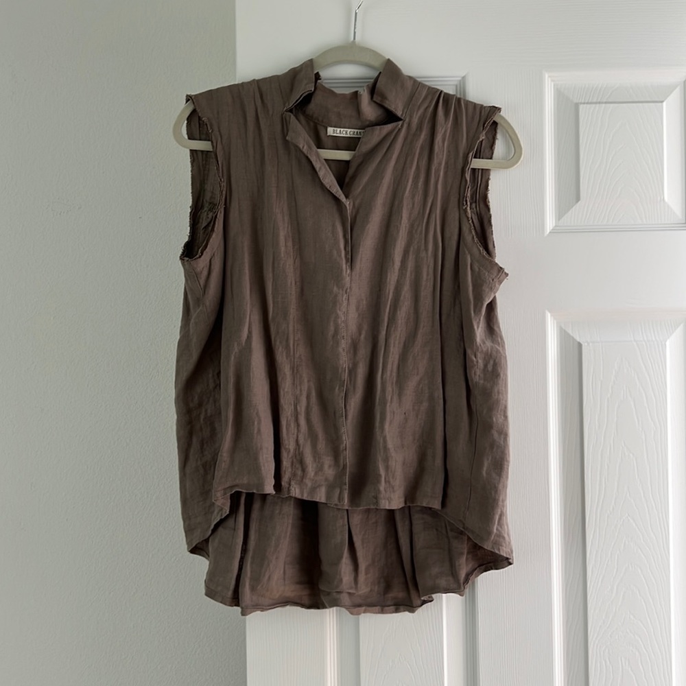 Black Crane Linen Top